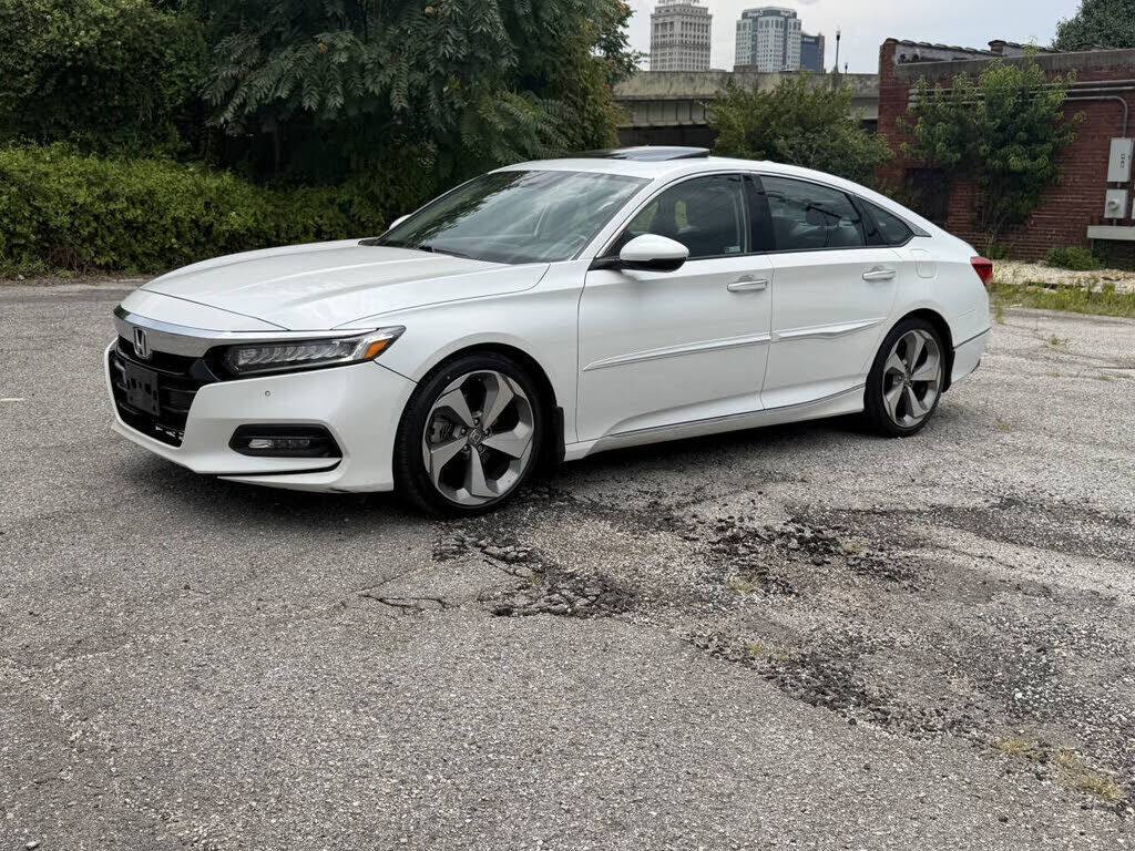 2019 HONDA Accord