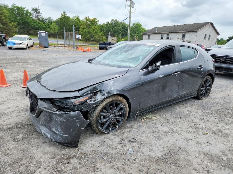 2022 MAZDA Mazda3