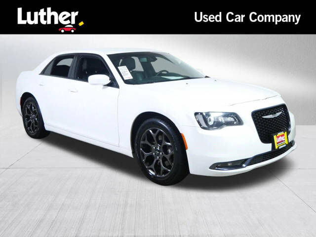 2018 CHRYSLER 300