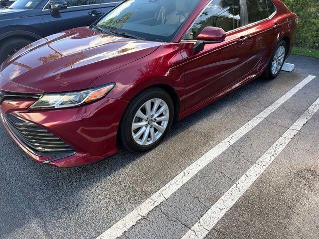 2019 TOYOTA Camry