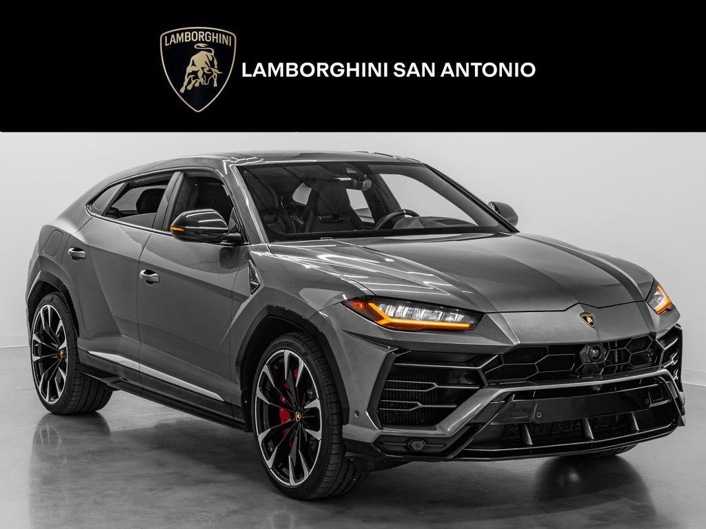 2020 LAMBORGHINI URUS
