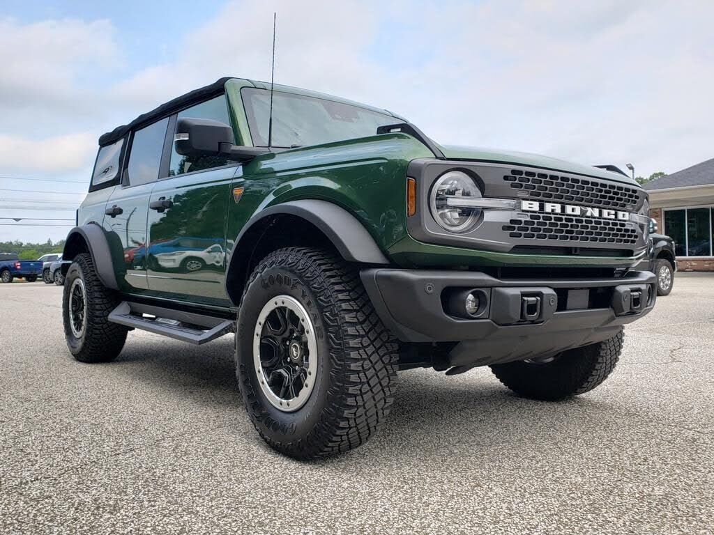 2022 FORD Bronco