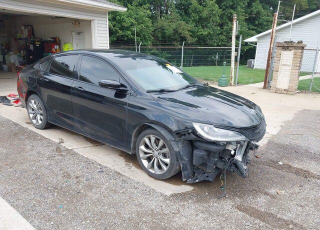 2016 CHRYSLER 200