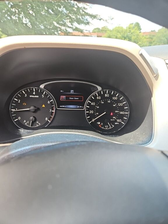 2016 NISSAN Pathfinder