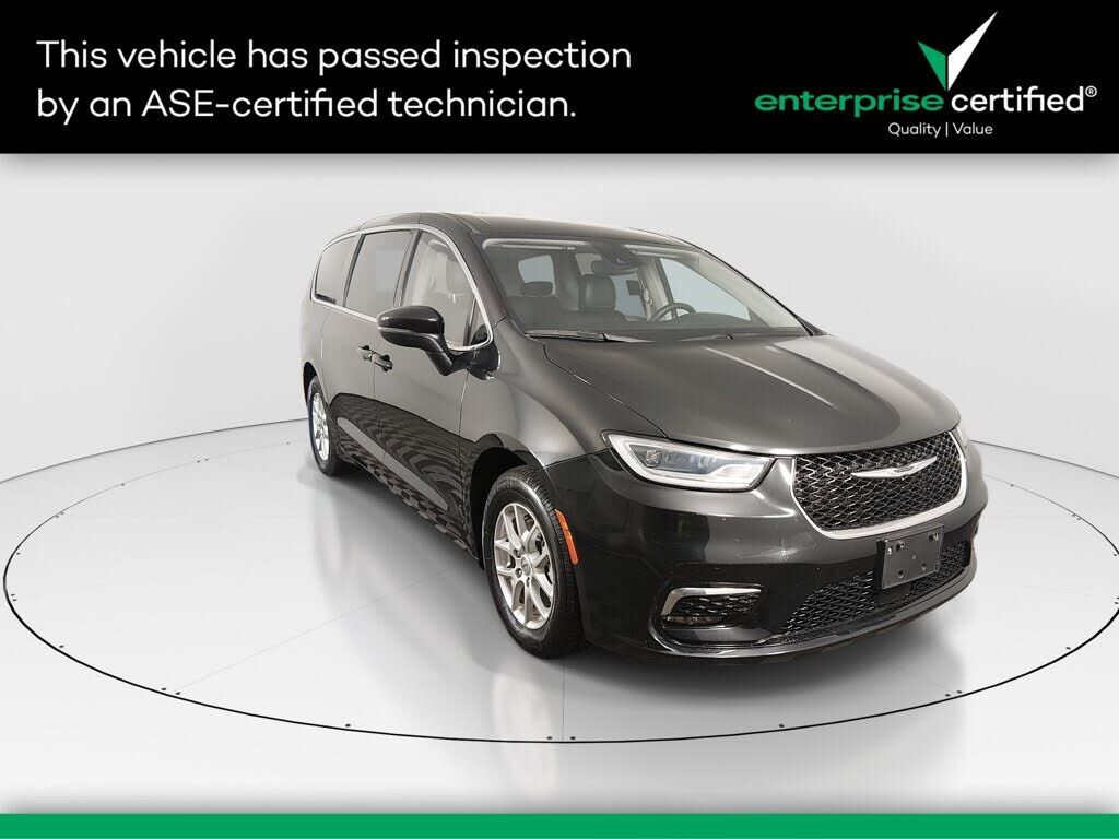2023 CHRYSLER Pacifica