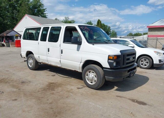 2013 FORD E-250