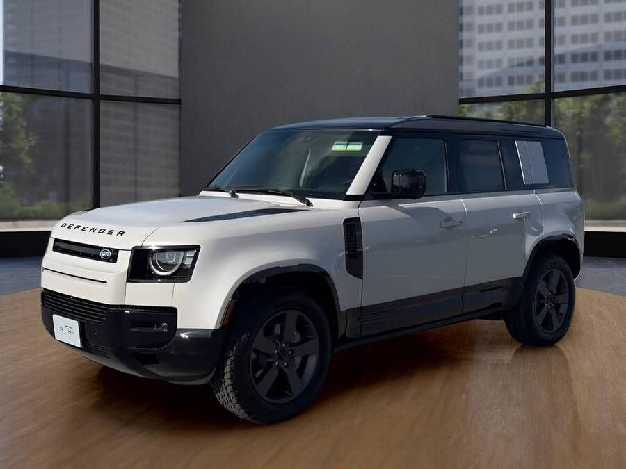 2026 LAND ROVER Defender