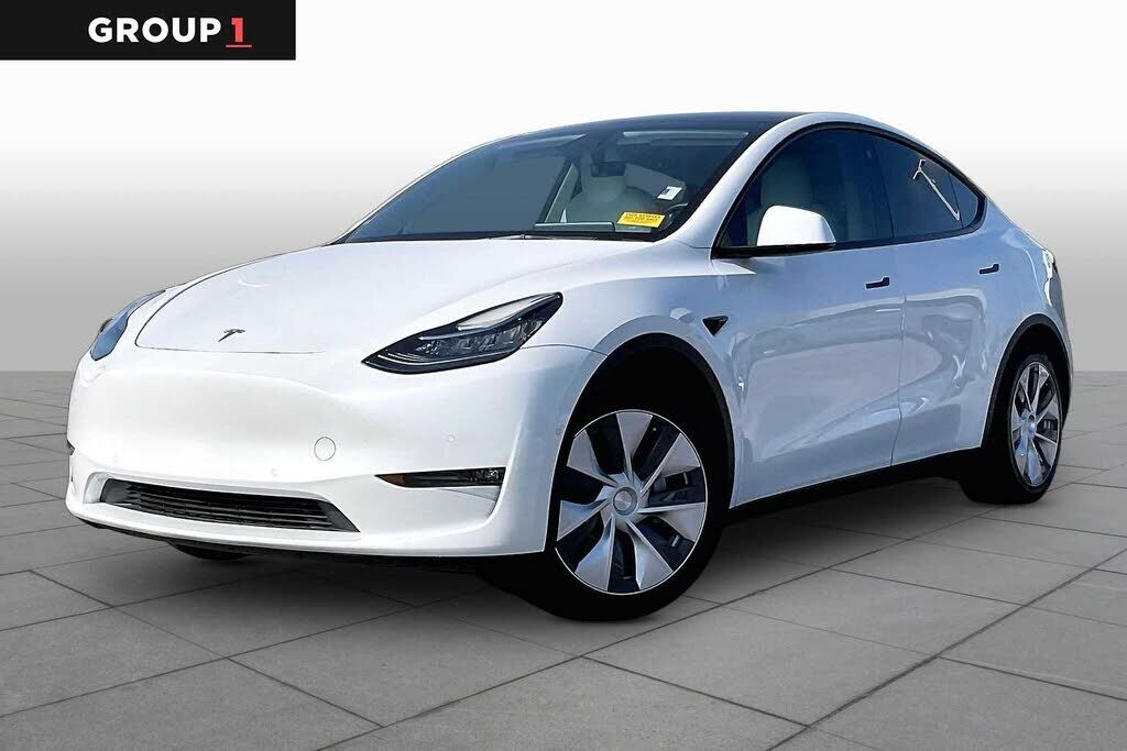 2022 TESLA Model Y