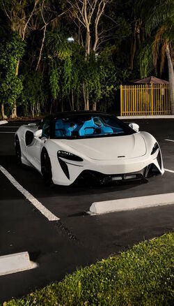 2025 MCLAREN ARTURA