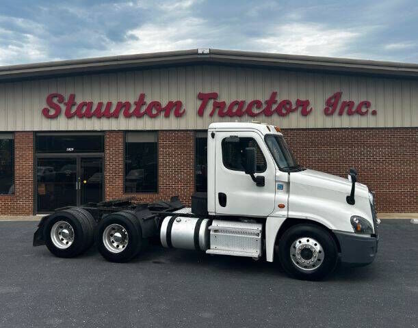 2016 FREIGHTLINER Cascadia
