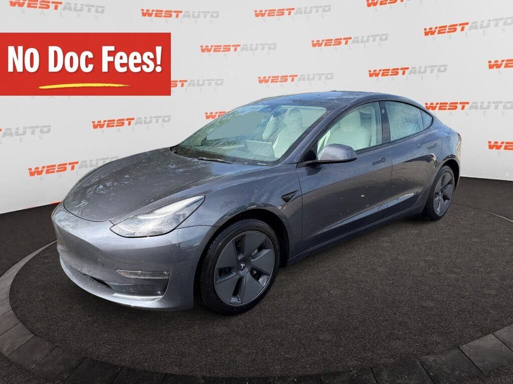 2022 TESLA Model 3