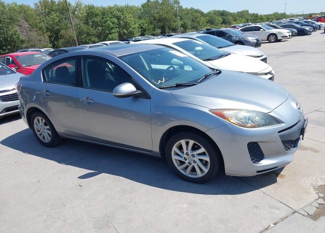 2012 MAZDA Mazda3
