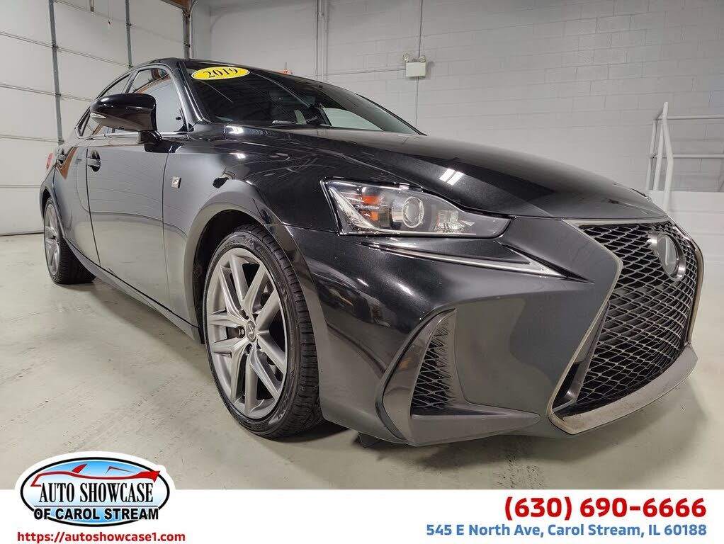 2019 LEXUS IS