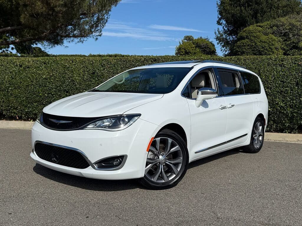 2020 CHRYSLER Pacifica