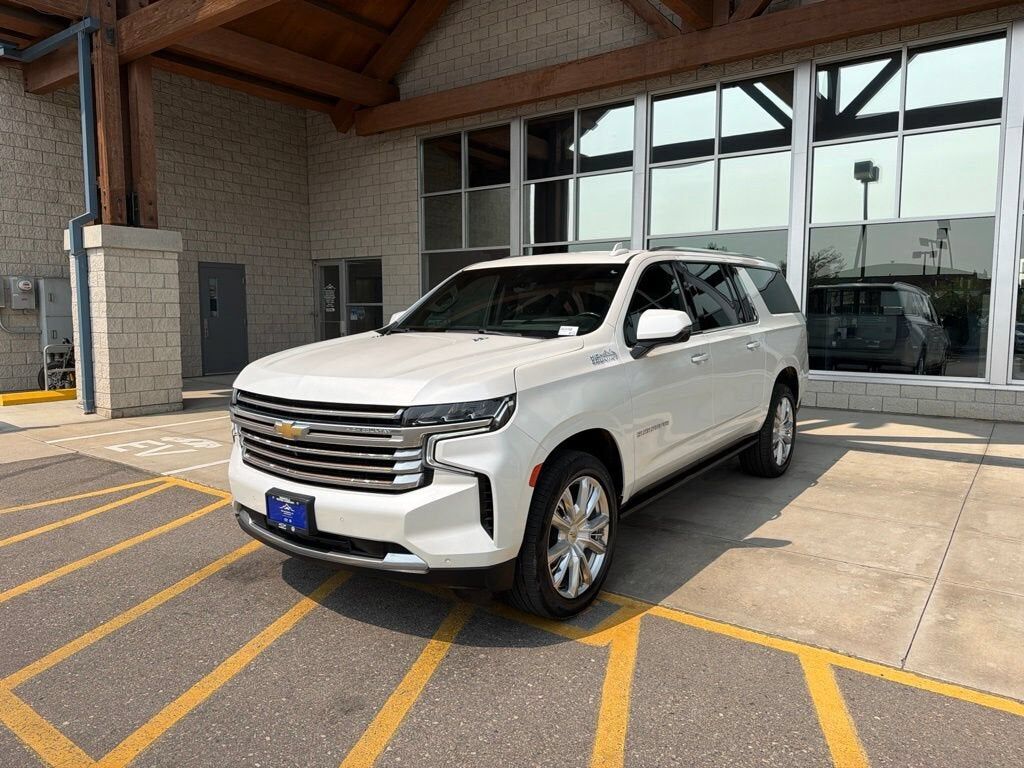 2022 CHEVROLET Suburban