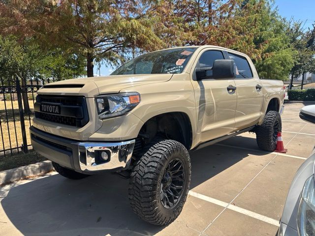 2017 TOYOTA Tundra