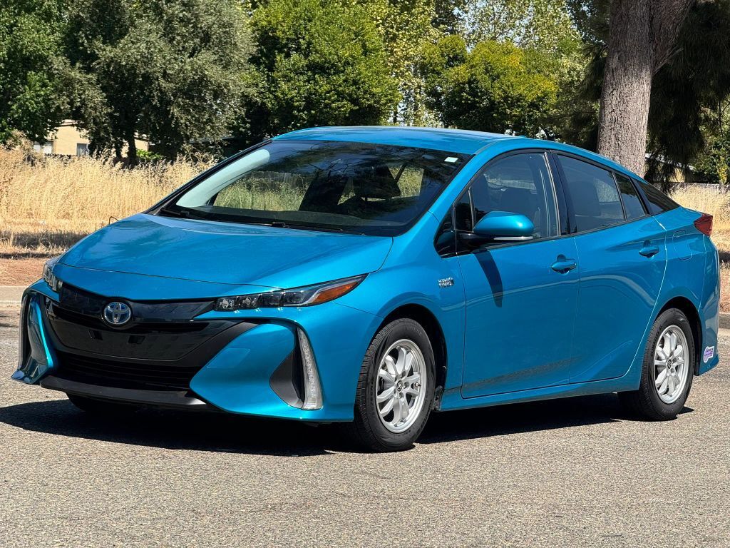 2019 TOYOTA Prius