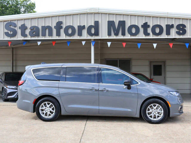 2023 CHRYSLER Pacifica