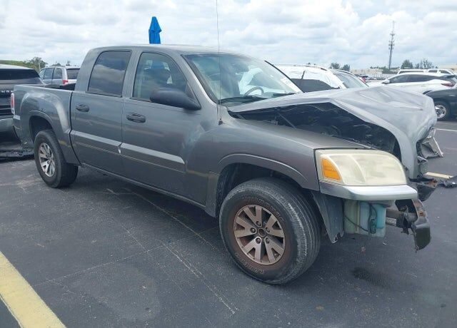 2008 MITSUBISHI Raider