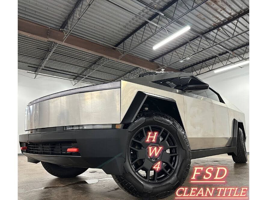 2024 TESLA Cybertruck