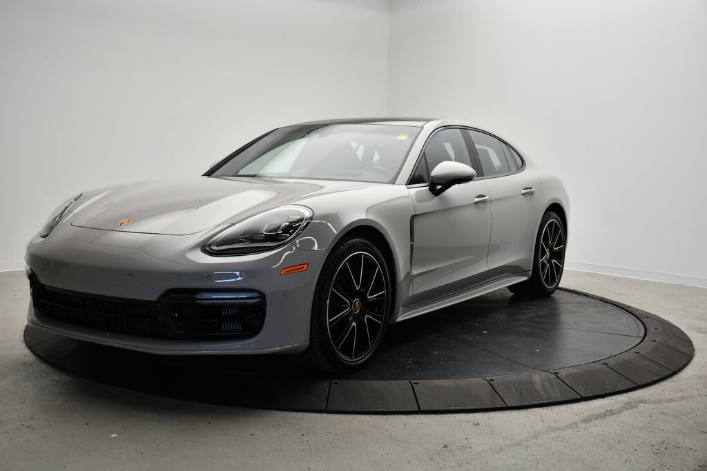 2023 PORSCHE Panamera