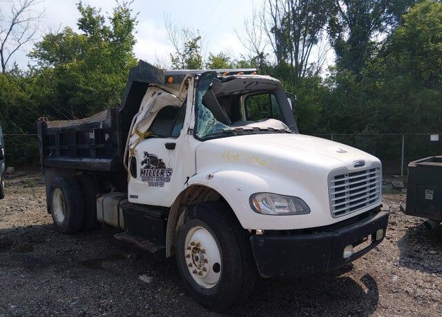 2012 FREIGHTLINER M2