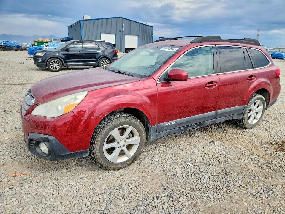 2013 SUBARU Outback