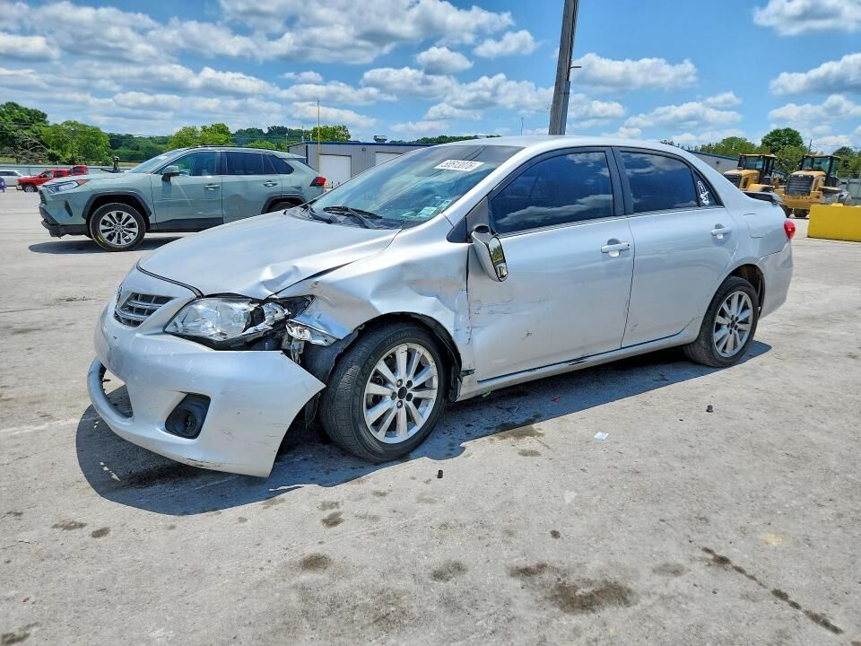 2013 TOYOTA Corolla