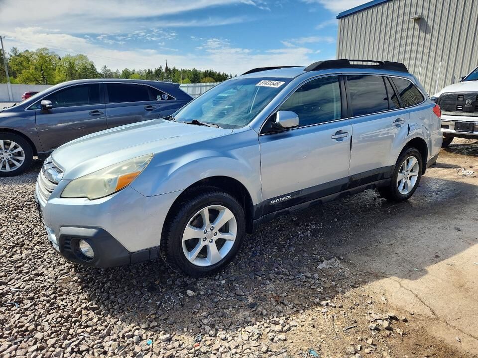 2014 SUBARU Outback