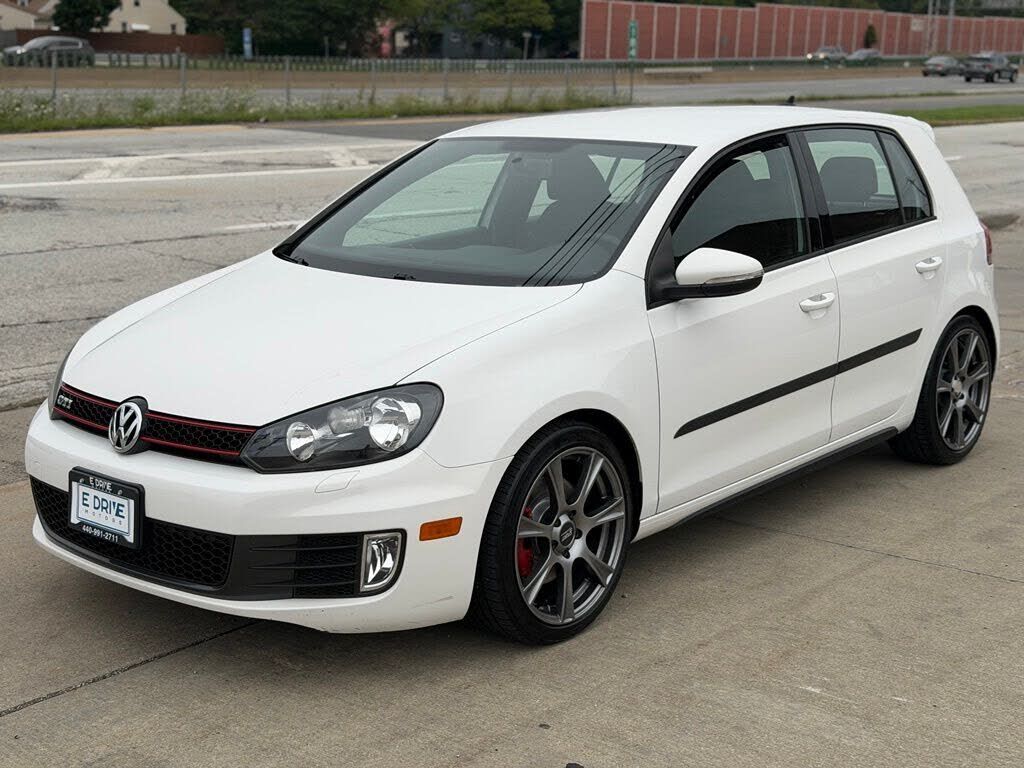 2013 VOLKSWAGEN Golf GTI