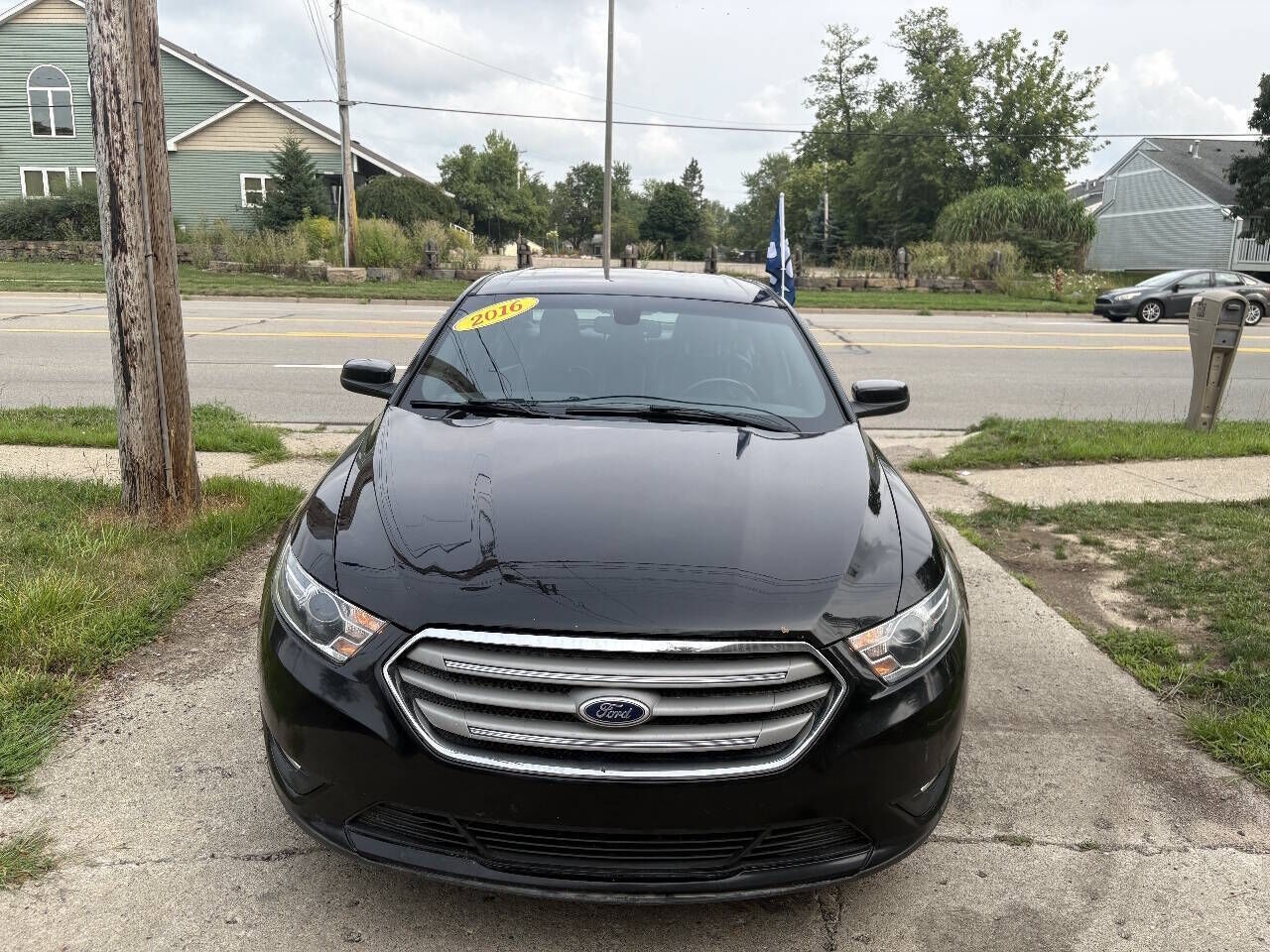 2016 FORD Taurus