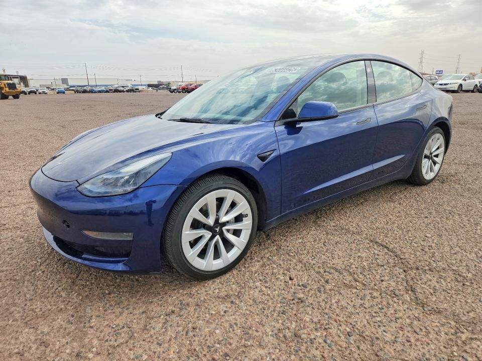 2022 TESLA Model 3