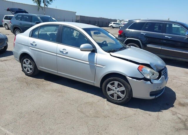 2010 HYUNDAI Accent
