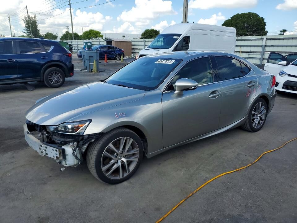 2018 LEXUS IS