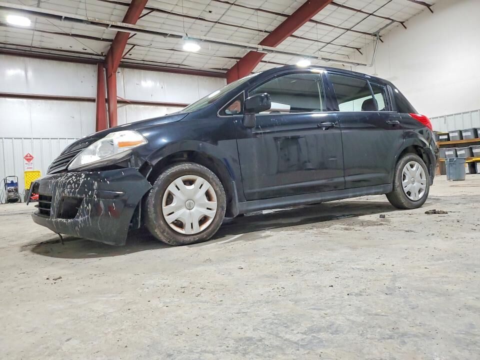 2011 NISSAN Versa
