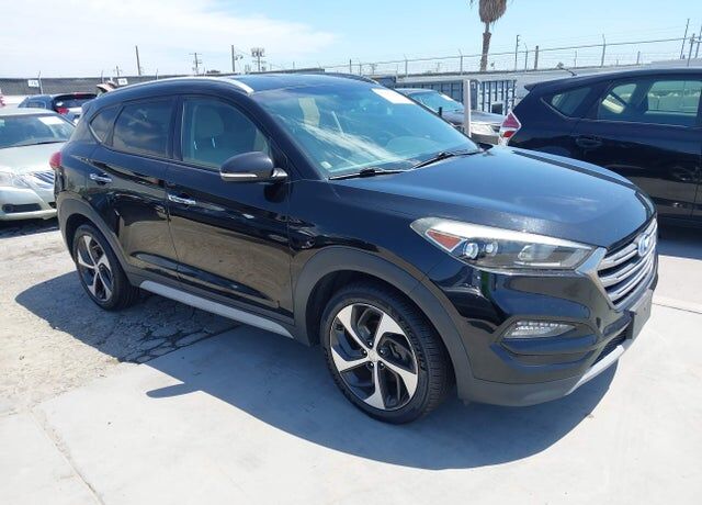 2017 HYUNDAI Tucson