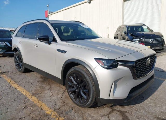 2026 MAZDA CX-90