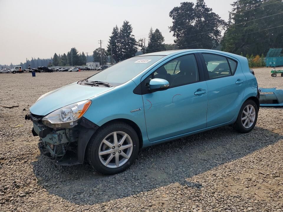 2014 TOYOTA Prius