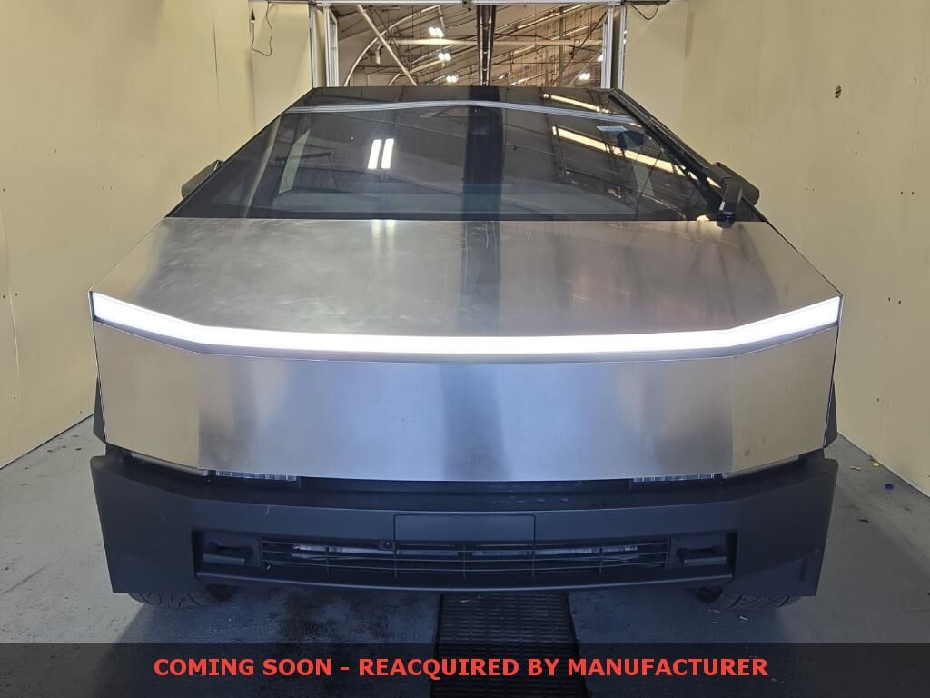 2024 TESLA Cybertruck