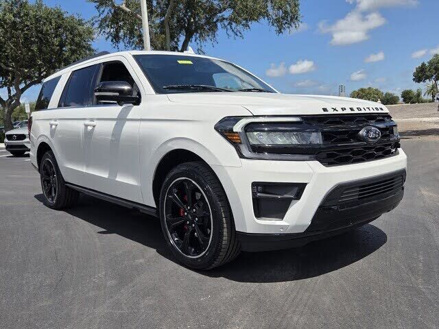 2023 FORD Expedition