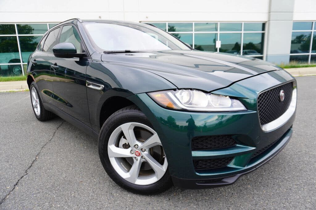 2017 JAGUAR F-Pace