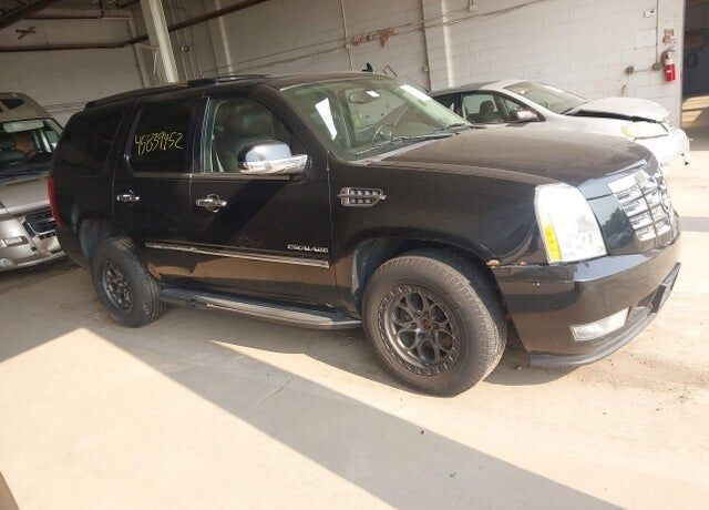 2013 CADILLAC Escalade