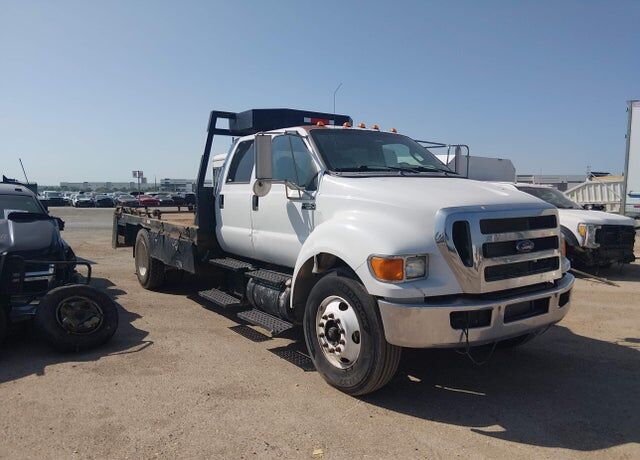 2013 FORD F-650