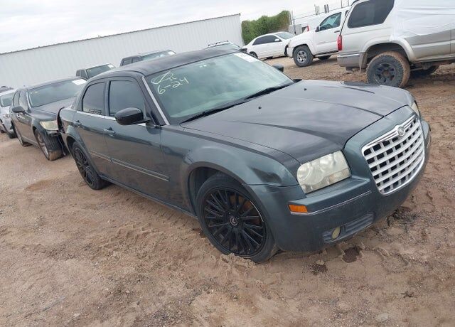 2005 CHRYSLER 300