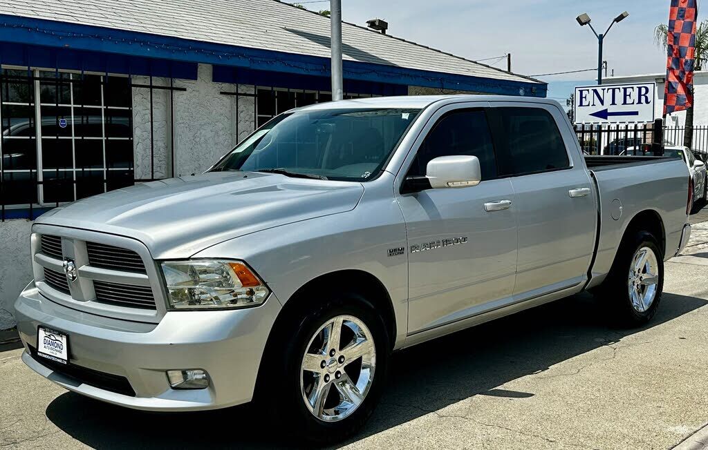 2011 DODGE Ram