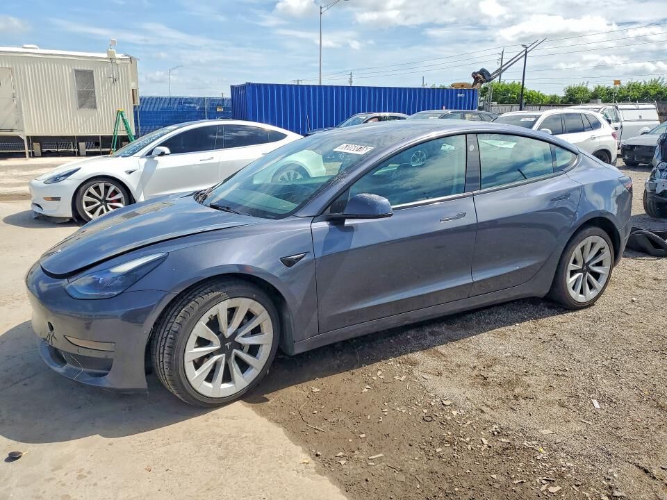 2022 TESLA Model 3