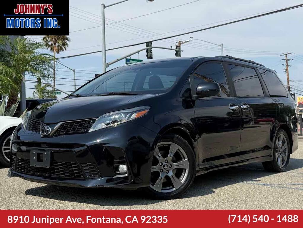 2019 TOYOTA Sienna
