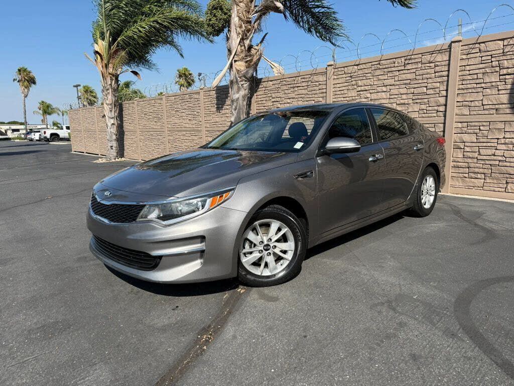 2017 KIA Optima