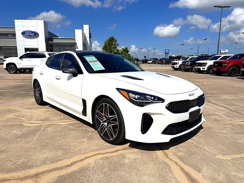 2022 KIA Stinger