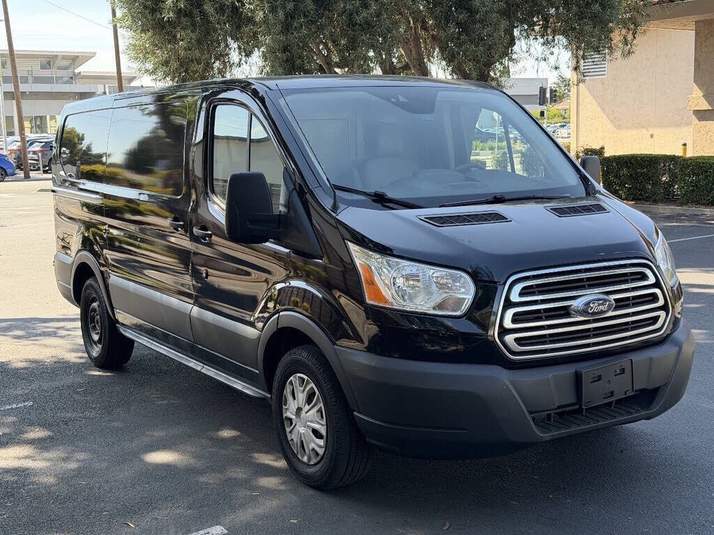 2018 FORD Transit